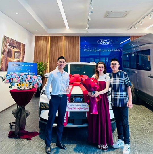 giao xe hà nội ford